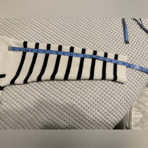 Marled Women's Striped Sweater - Black and White - Picture 12 of 12